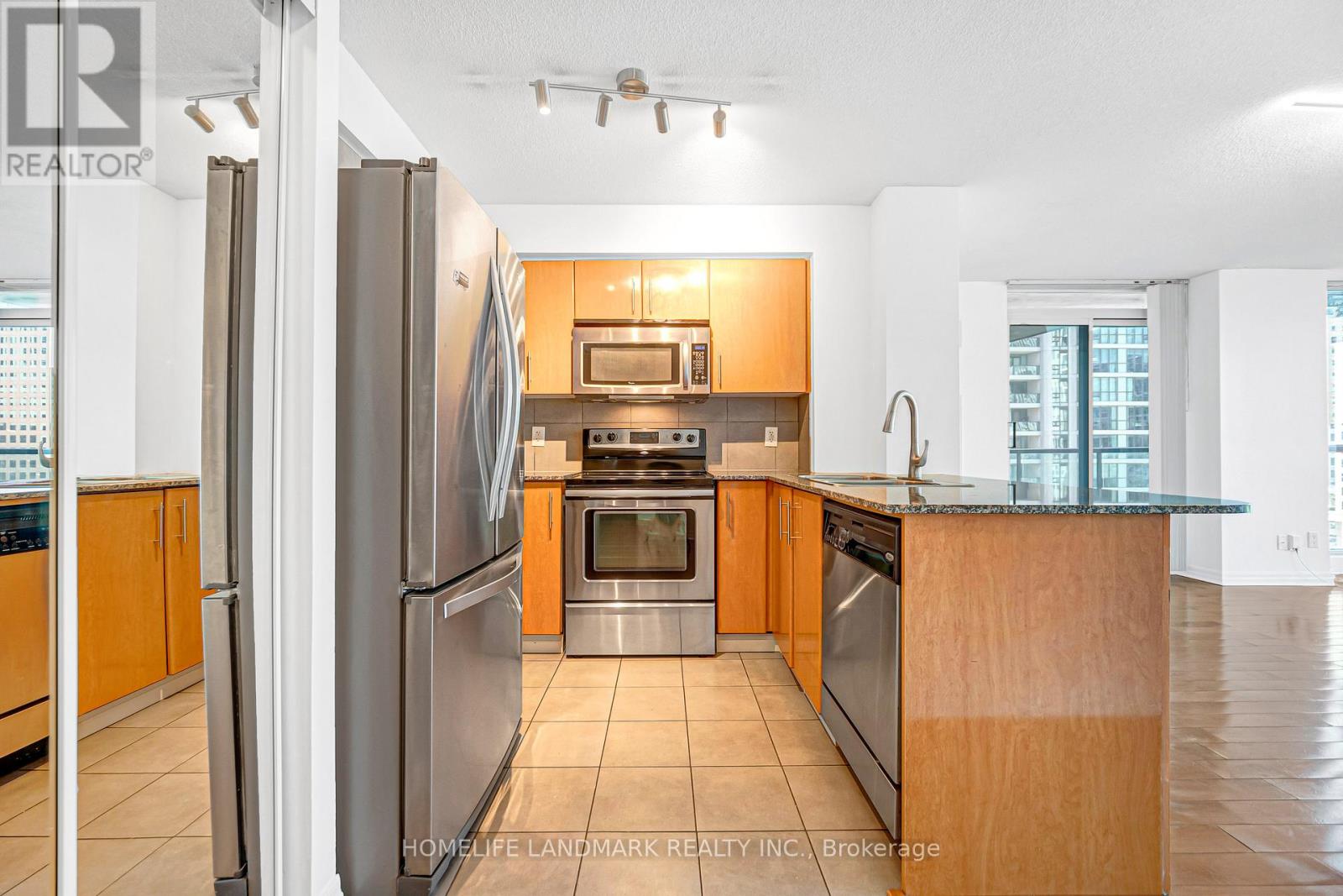 901 - 16 Yonge Street, Toronto, Ontario  M5E 2A1 - Photo 10 - C13504792