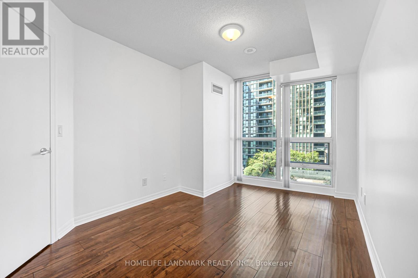 901 - 16 Yonge Street, Toronto, Ontario  M5E 2A1 - Photo 35 - C13504792