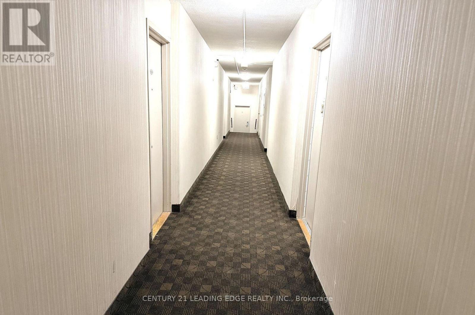 2411 - 5 Massey Square, Toronto, Ontario M4C 5L6 - Photo 2 - E13504594