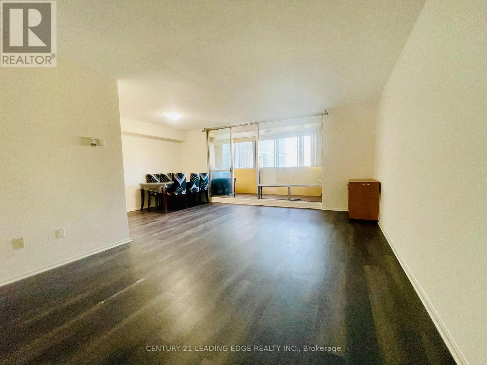 2411 - 5 Massey Square, Toronto, Ontario M4C 5L6 - Photo 5 - E13504594