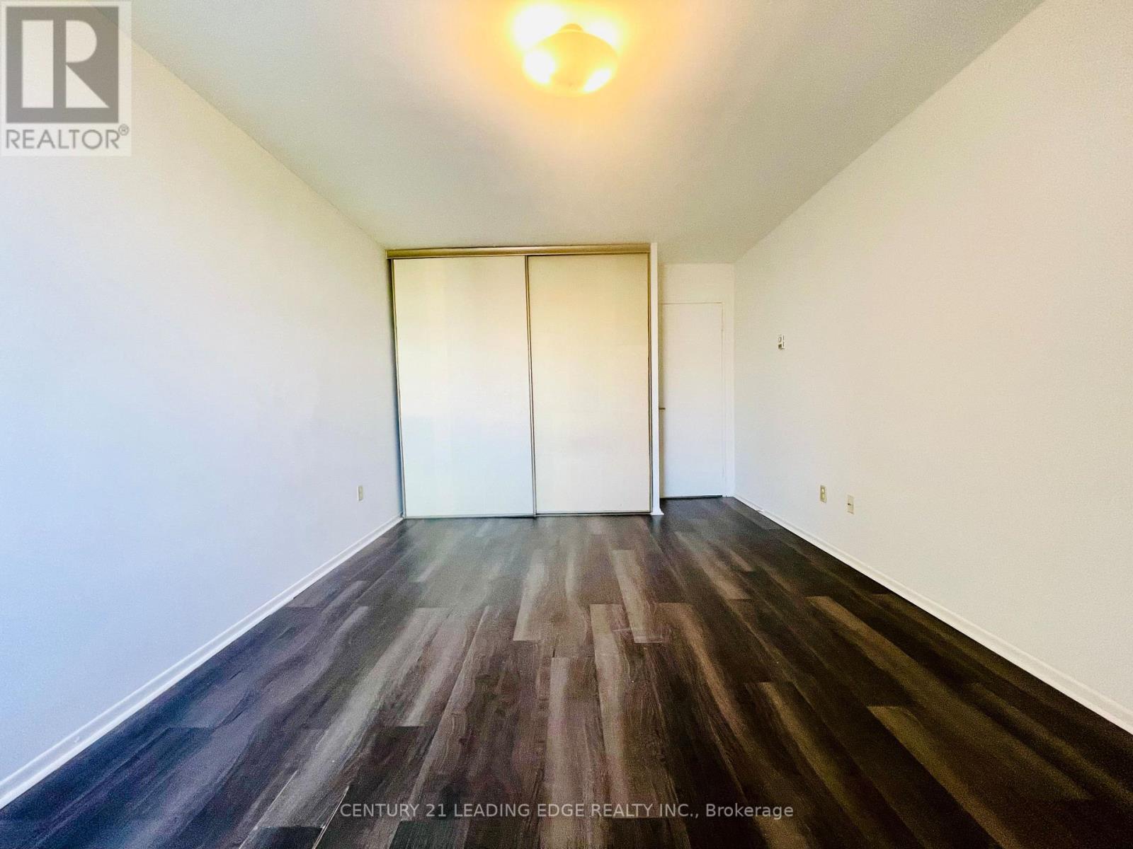 2411 - 5 Massey Square, Toronto, Ontario M4C 5L6 - Photo 9 - E13504594