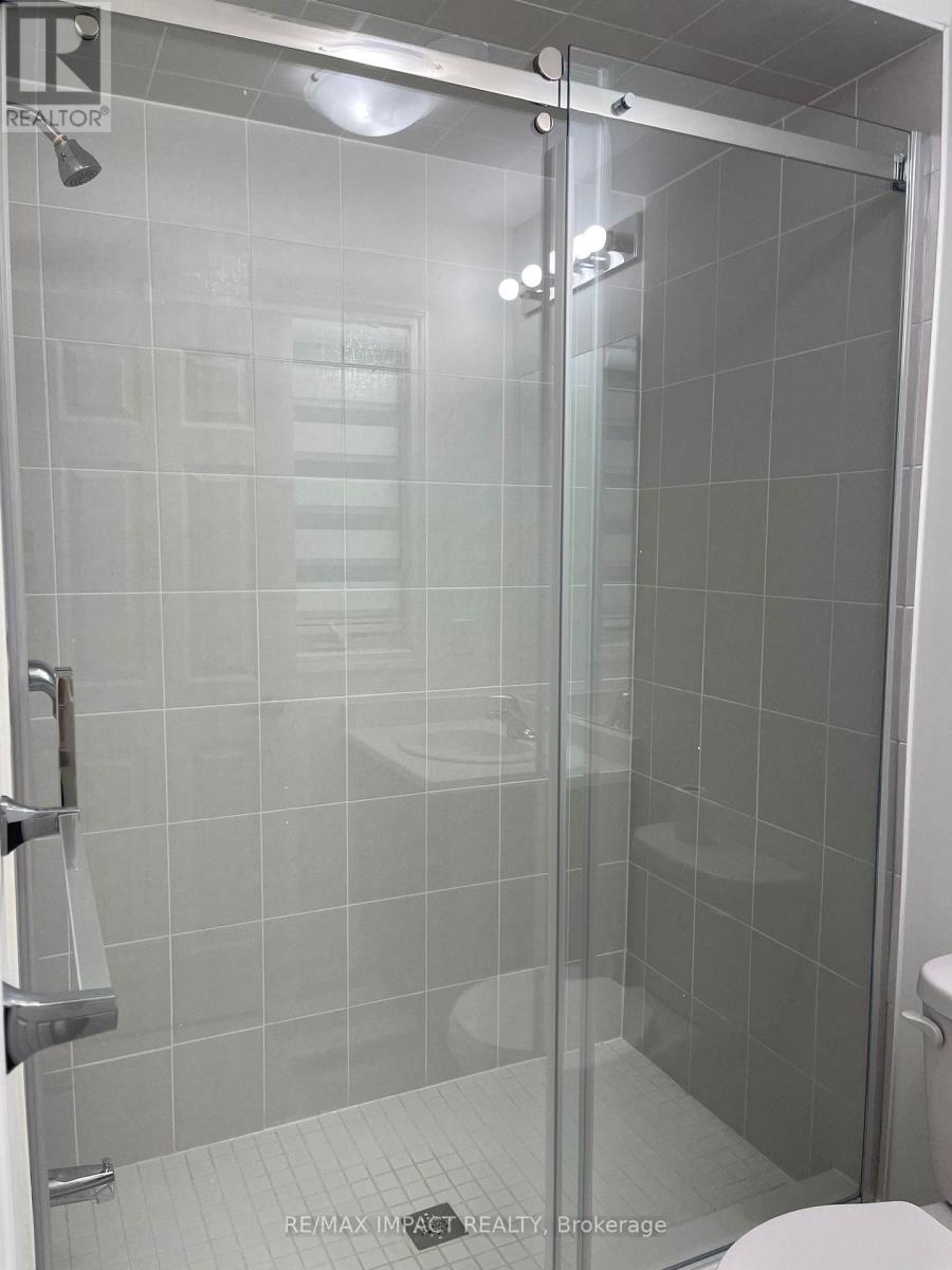 1475 Grand Prairie Path E, Oshawa, Ontario  L1K 3G1 - Photo 9 - E13504612