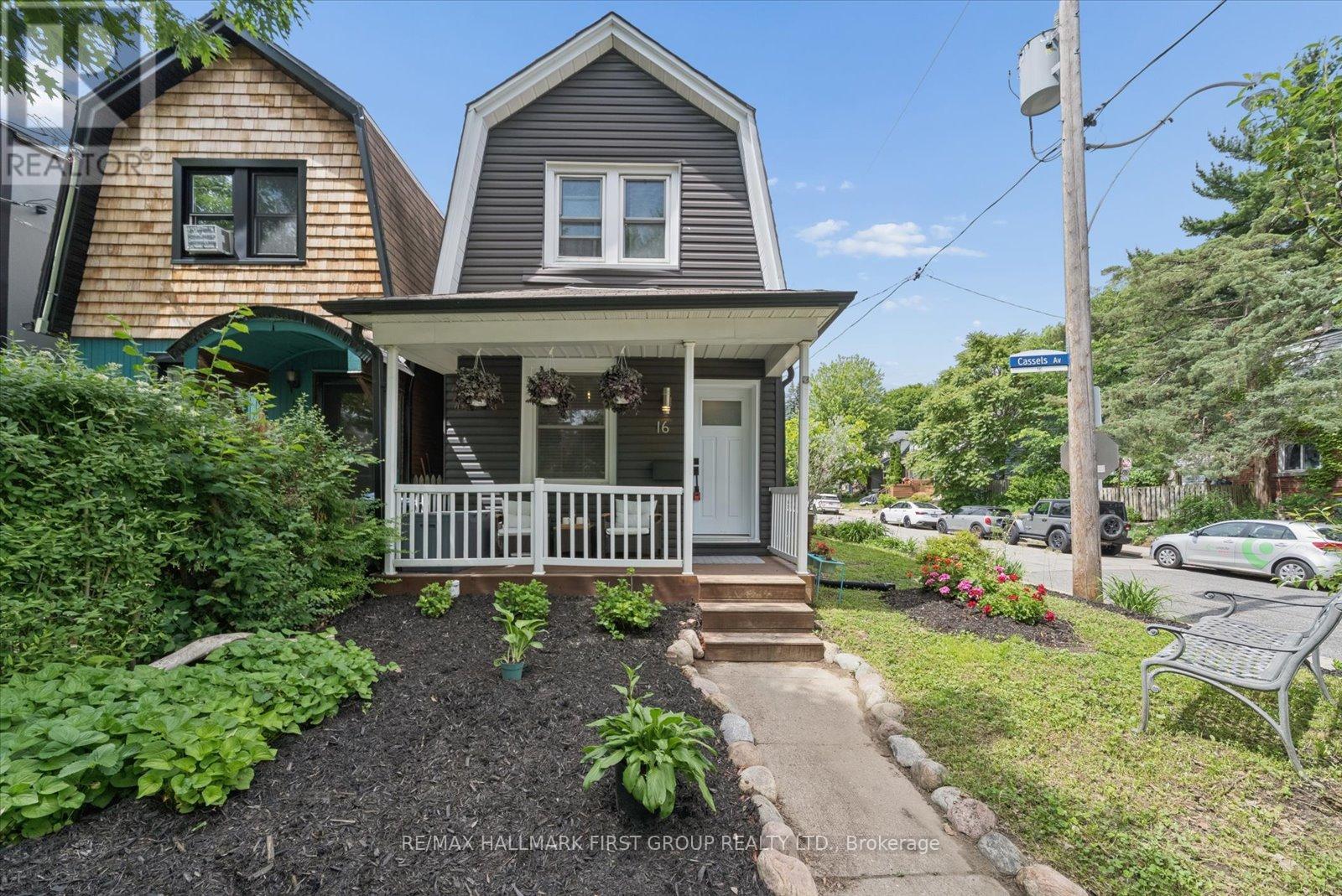 16 CASSELS AVENUE, Toronto, Ontario
