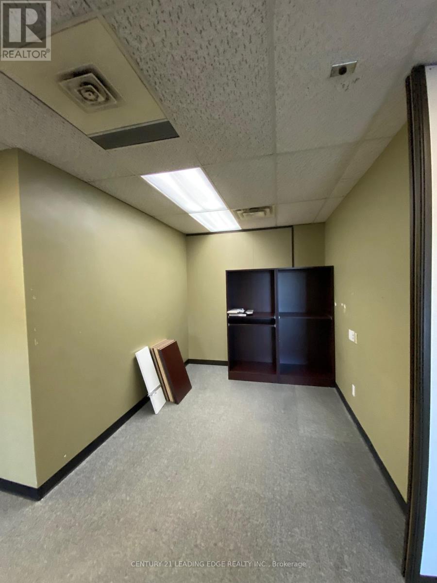 104 - 1645 Warden Avenue, Toronto, Ontario  M1R 5B3 - Photo 15 - E13504762