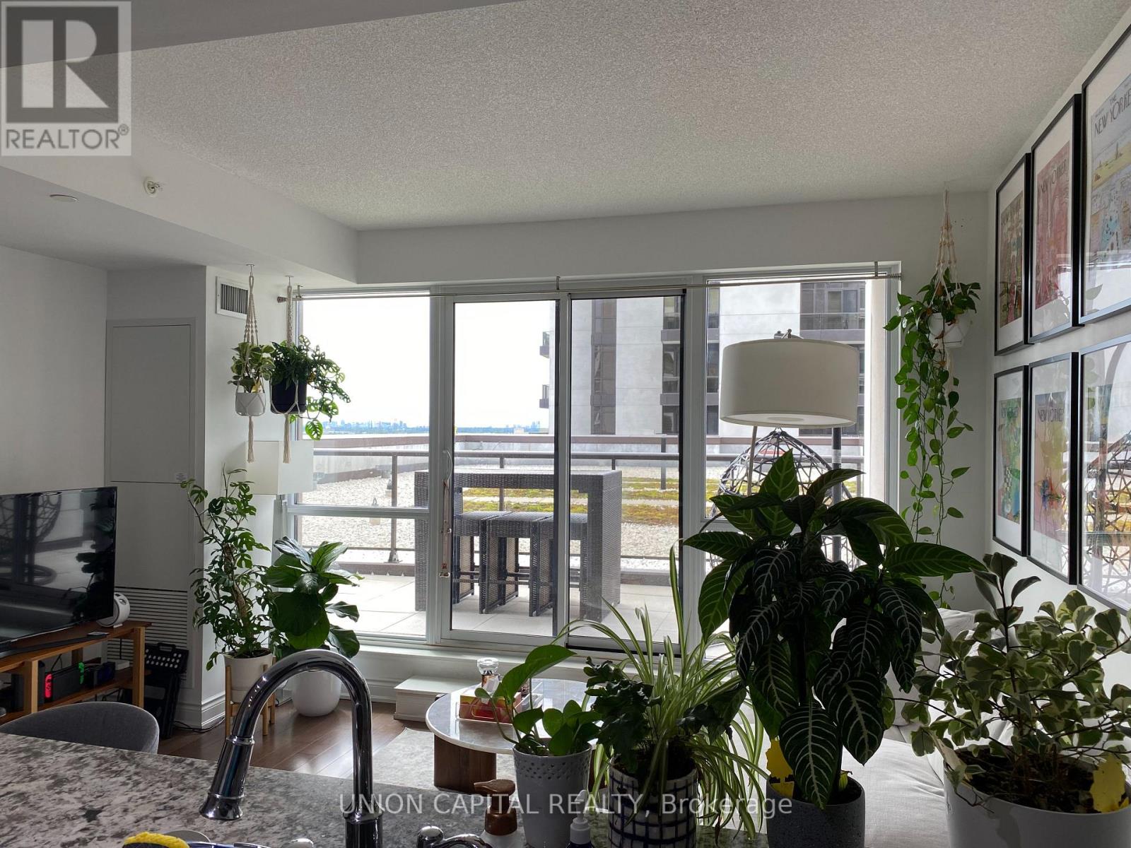 1010 - 38 Cedarland Drive, Markham, Ontario  L6G 0G7 - Photo 8 - N13504538