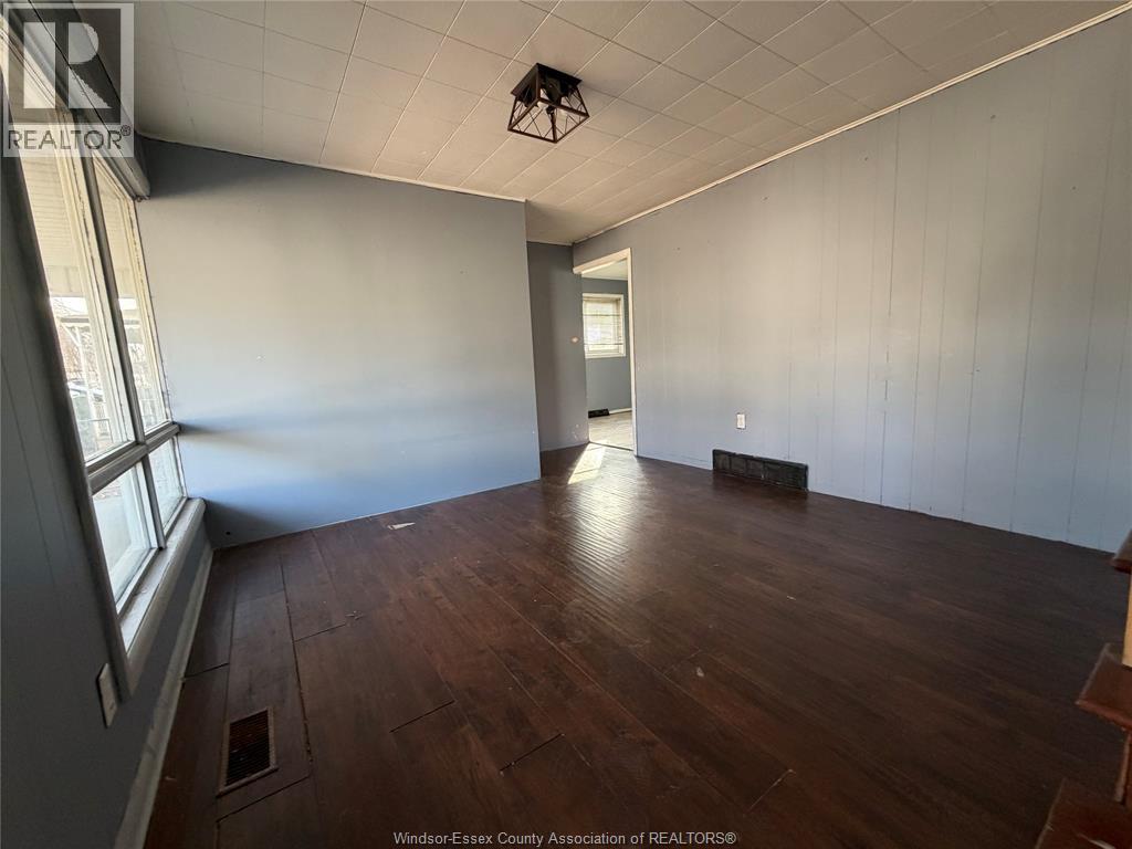 493 Josephine Street, Windsor, Ontario  N9B 2K9 - Photo 3 - 26015619