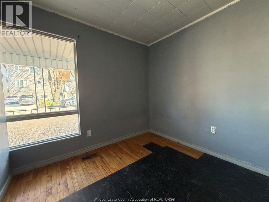 493 Josephine Street, Windsor, Ontario  N9B 2K9 - Photo 5 - 26015619