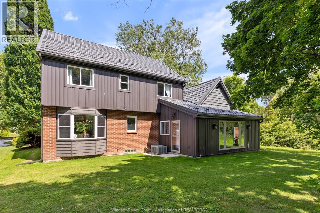 2028 Front Road North, Amherstburg, Ontario  N9V 3R3 - Photo 35 - 26015596