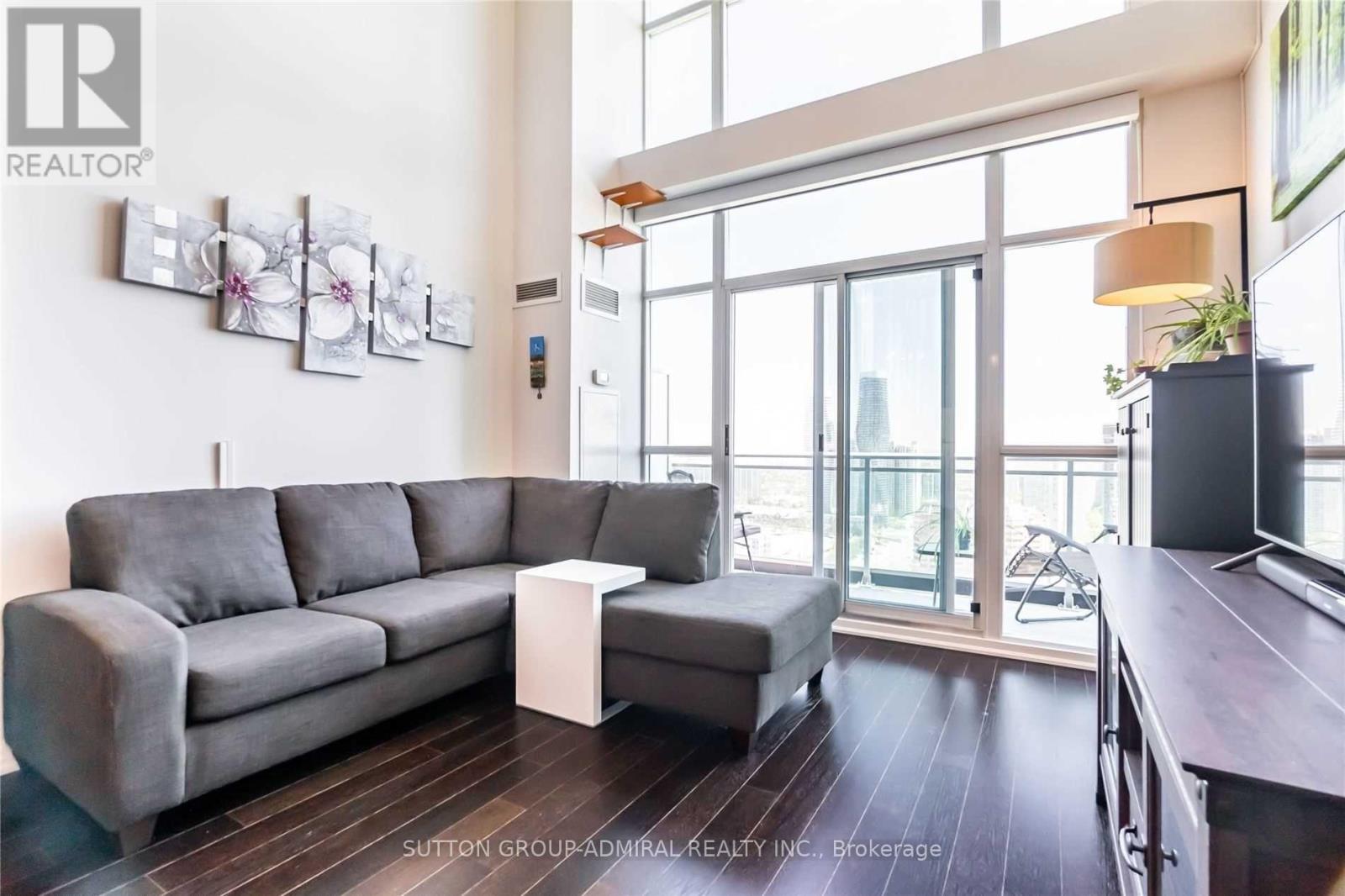 2904 - 223 Webb Drive, Mississauga, Ontario  L5B 0E8 - Photo 5 - W13504654