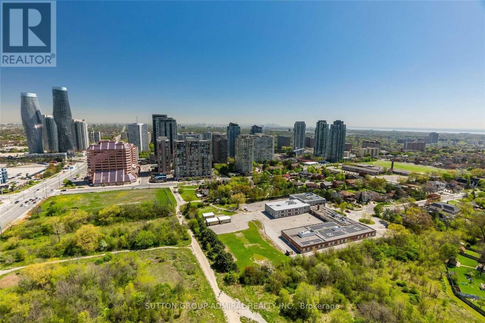 2904 - 223 Webb Drive, Mississauga, Ontario  L5B 0E8 - Photo 8 - W13504654