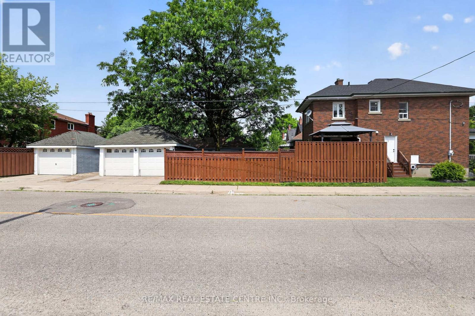 75 West Street W, Brampton, Ontario  L6X 1W1 - Photo 3 - W13504698