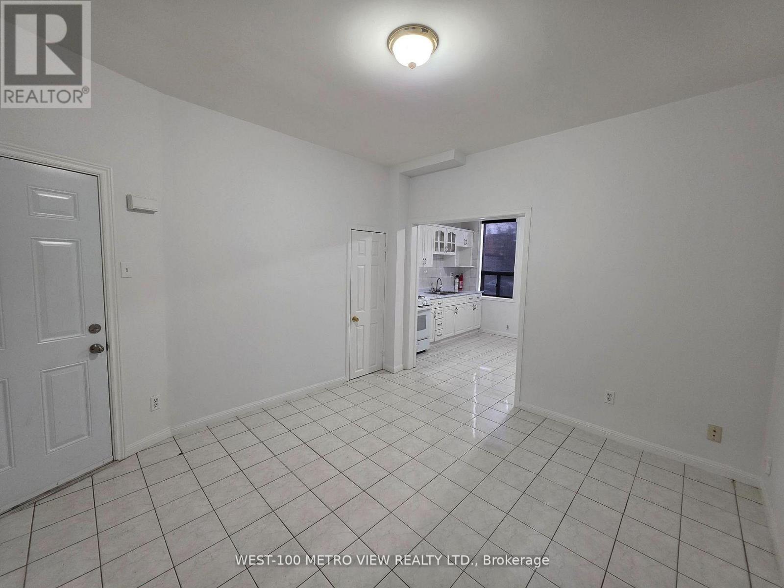 1075 Dufferin Street, Toronto, Ontario  M6H 4B5 - Photo 2 - W13504706