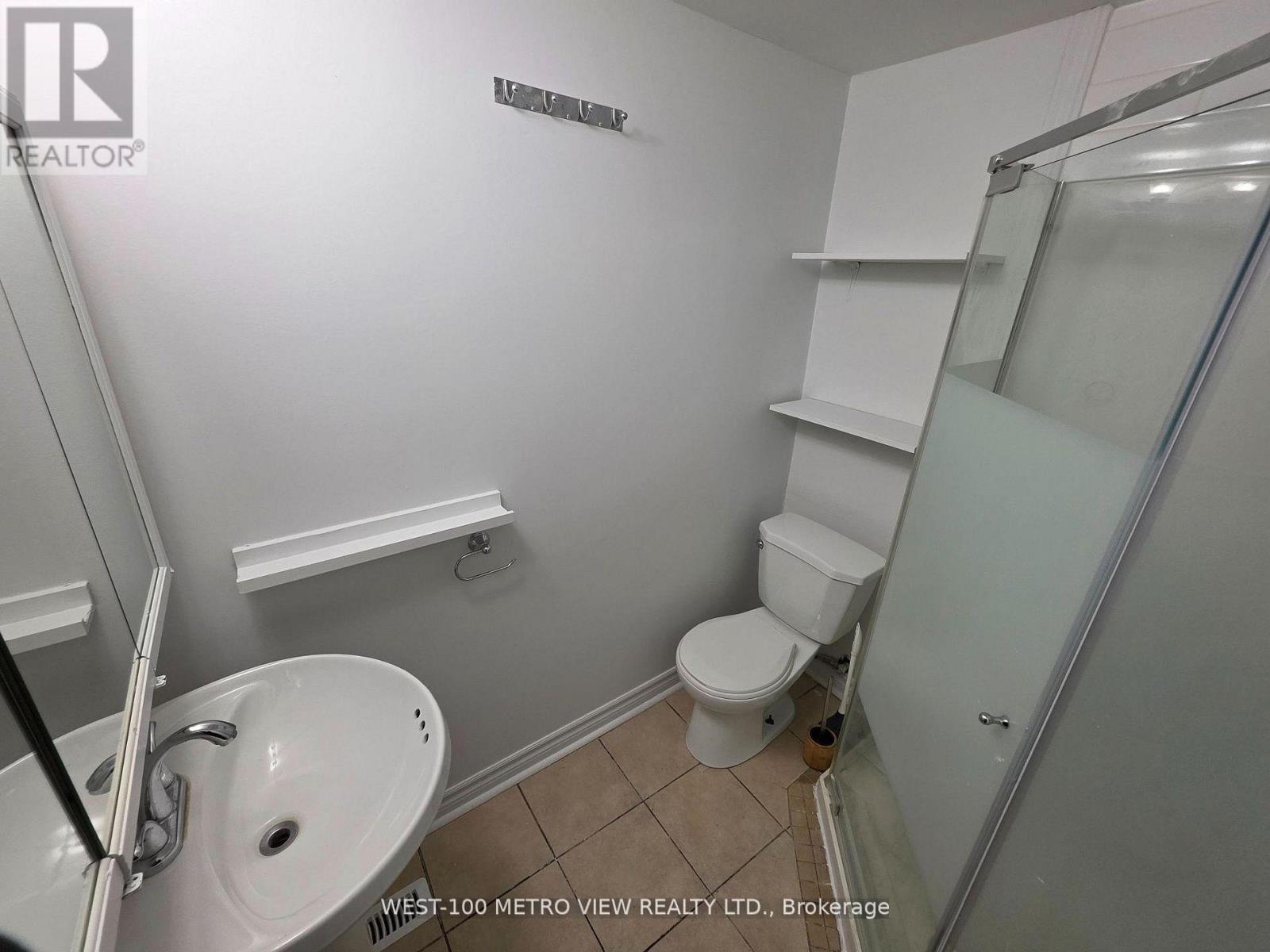 1075 Dufferin Street, Toronto, Ontario  M6H 4B5 - Photo 8 - W13504706