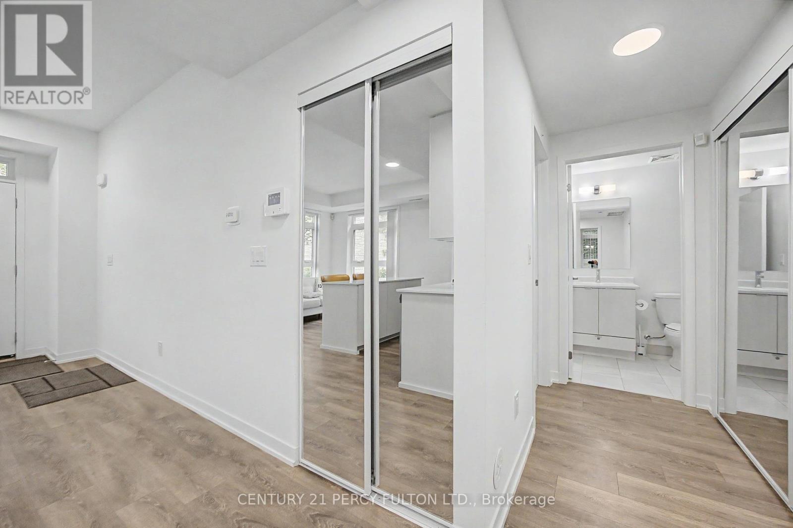 101 - 90 Canon Jackson Drive, Toronto, Ontario  M6M 0C3 - Photo 15 - W13504746