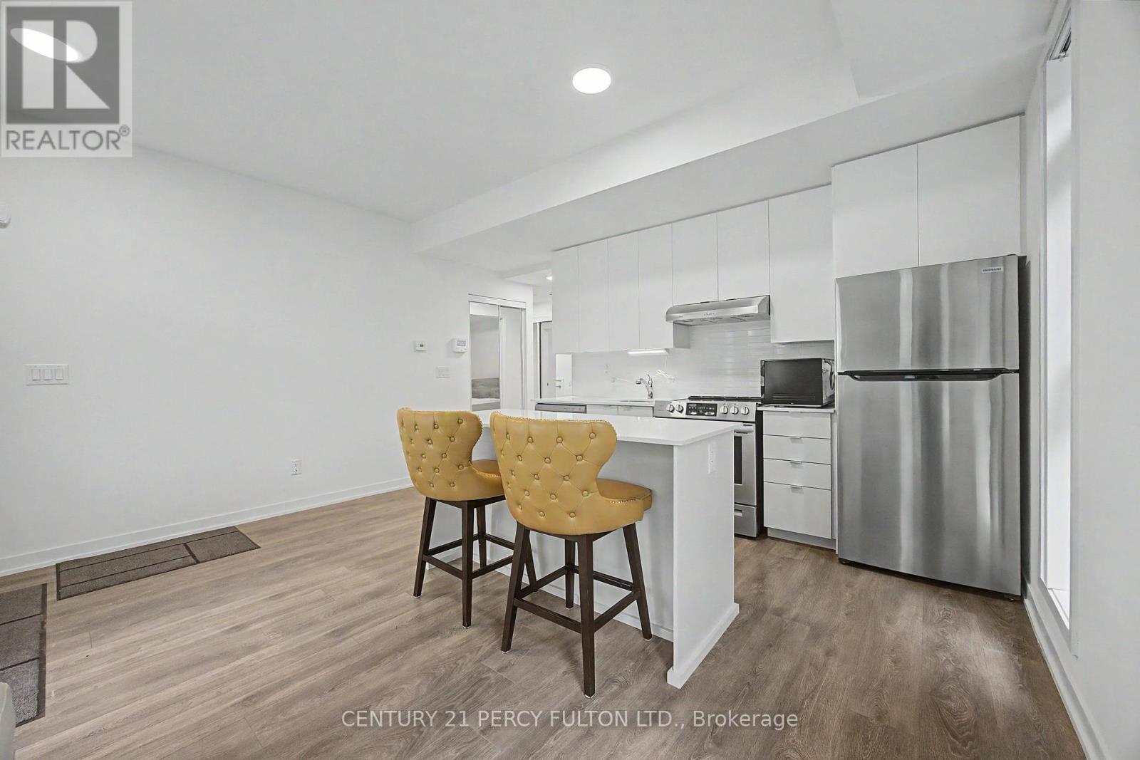 101 - 90 Canon Jackson Drive, Toronto, Ontario  M6M 0C3 - Photo 8 - W13504746
