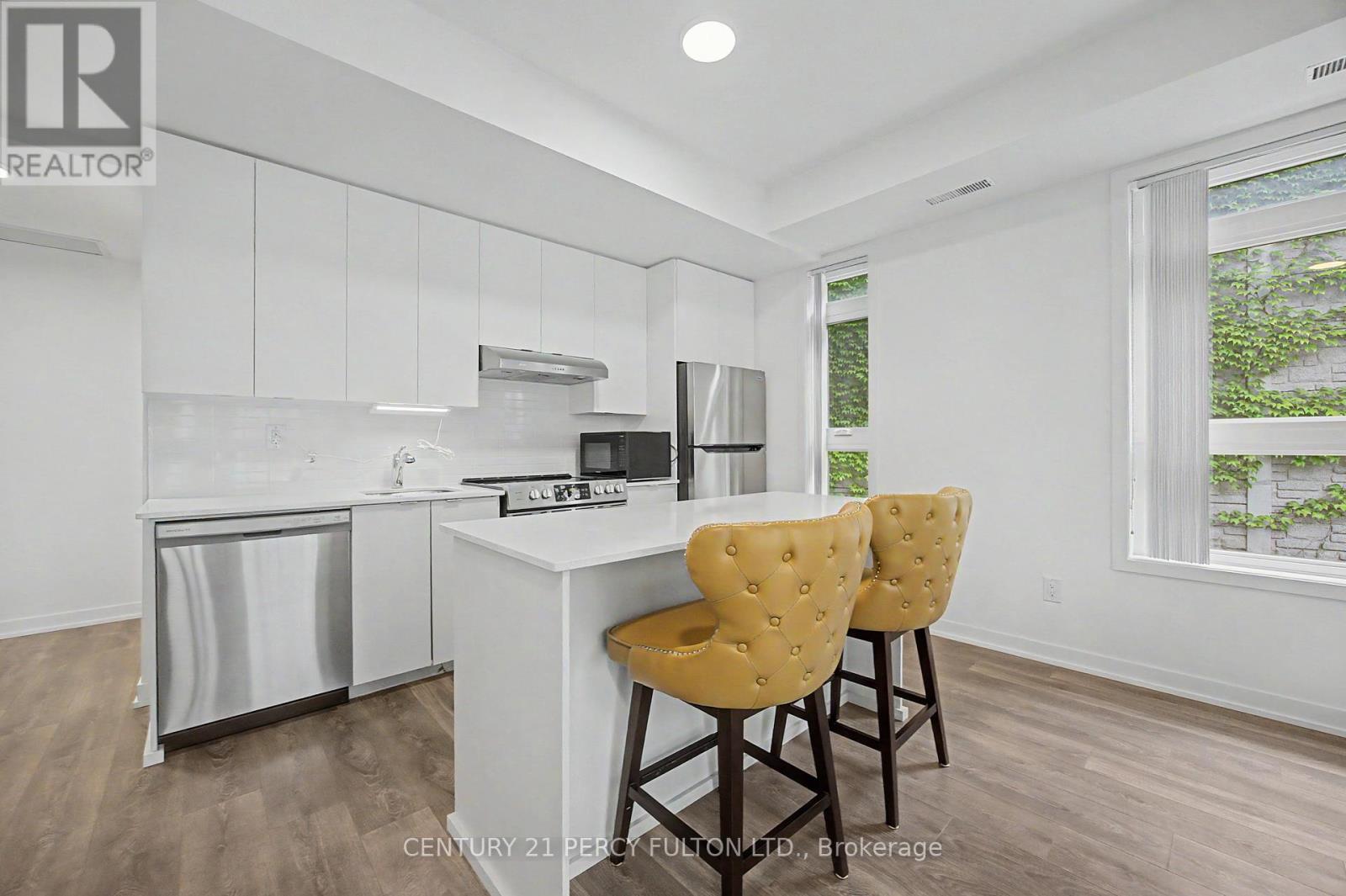 101 - 90 Canon Jackson Drive, Toronto, Ontario  M6M 0C3 - Photo 9 - W13504746