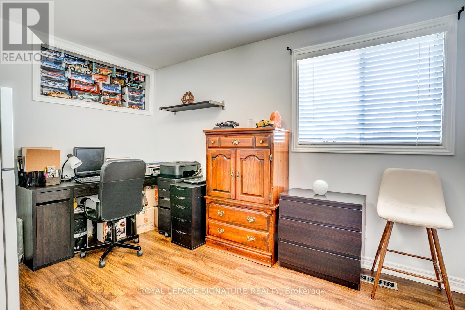 7639 Kittridge Drive, Mississauga, Ontario  L4T 3L9 - Photo 18 - W13504748