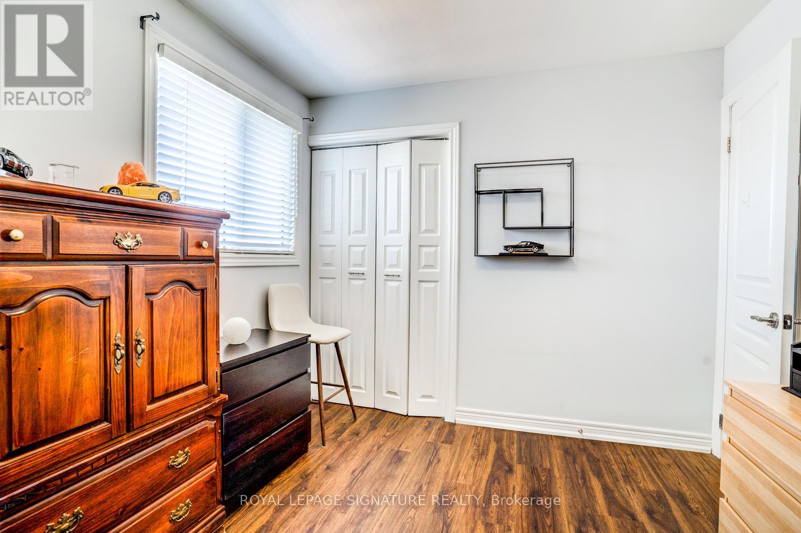 7639 Kittridge Drive, Mississauga, Ontario  L4T 3L9 - Photo 19 - W13504748