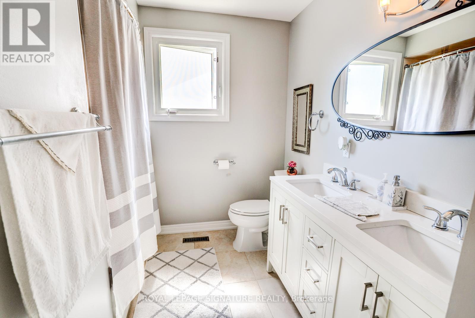 7639 Kittridge Drive, Mississauga, Ontario  L4T 3L9 - Photo 20 - W13504748