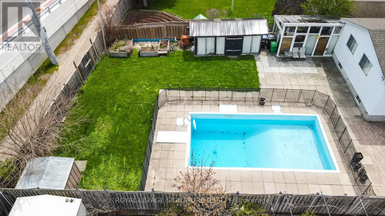 7639 Kittridge Drive, Mississauga, Ontario  L4T 3L9 - Photo 40 - W13504748