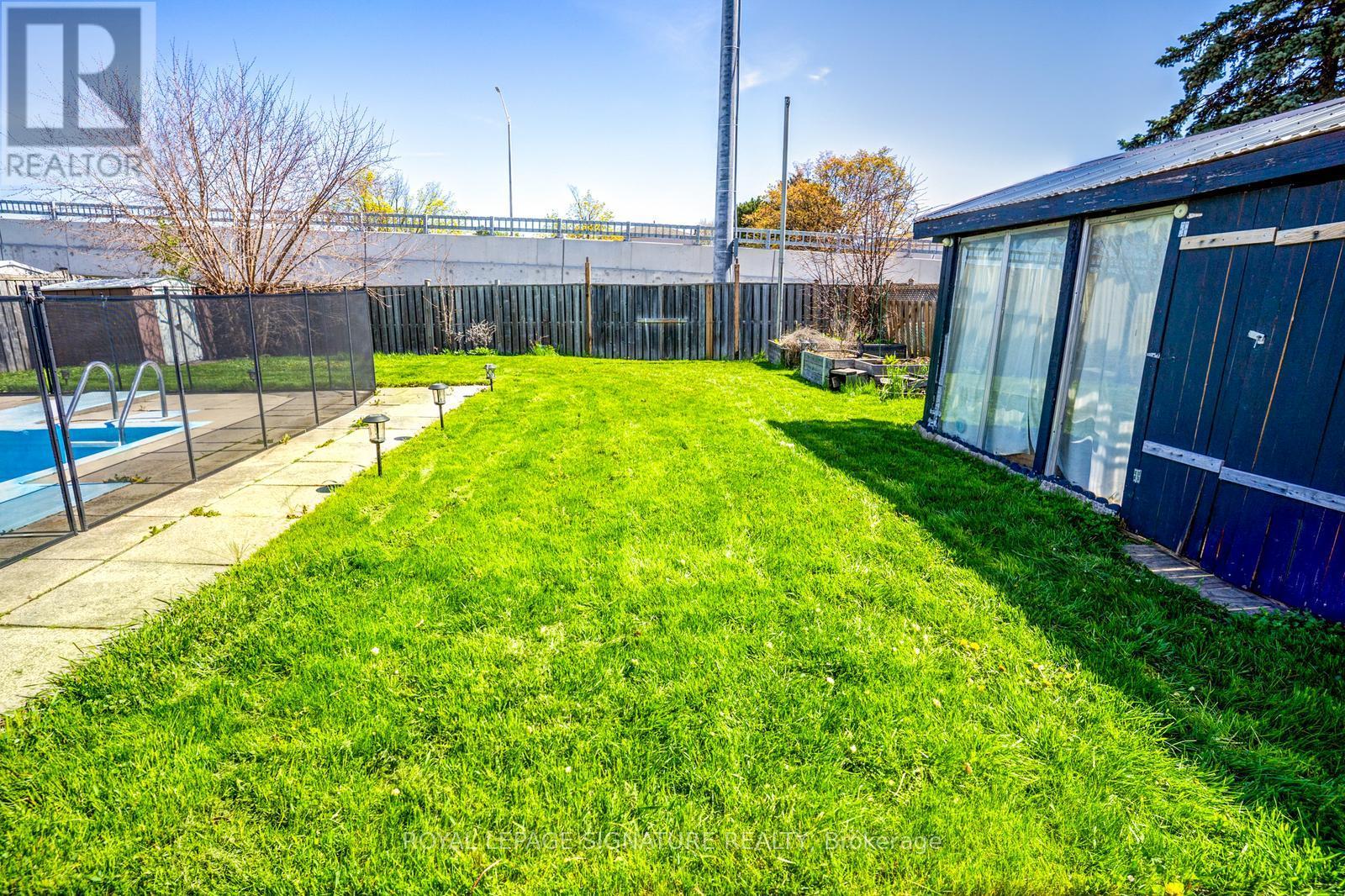 7639 Kittridge Drive, Mississauga, Ontario  L4T 3L9 - Photo 42 - W13504748
