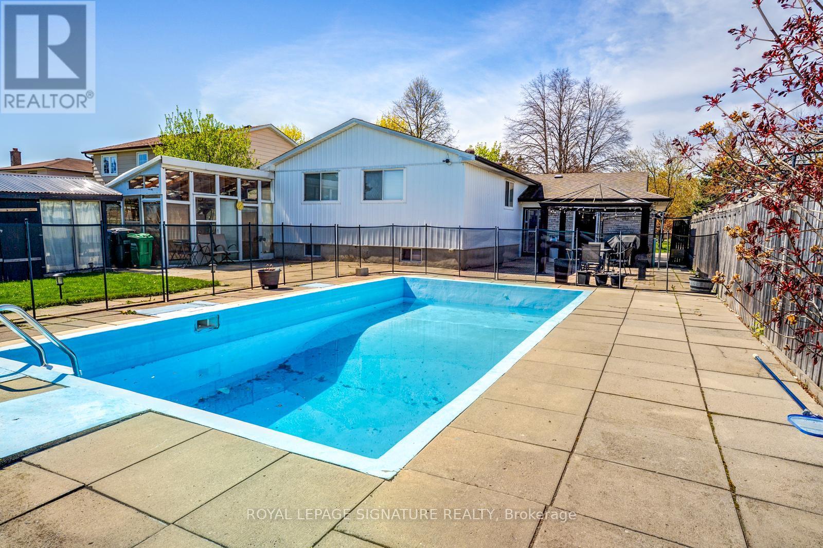 7639 Kittridge Drive, Mississauga, Ontario  L4T 3L9 - Photo 45 - W13504748