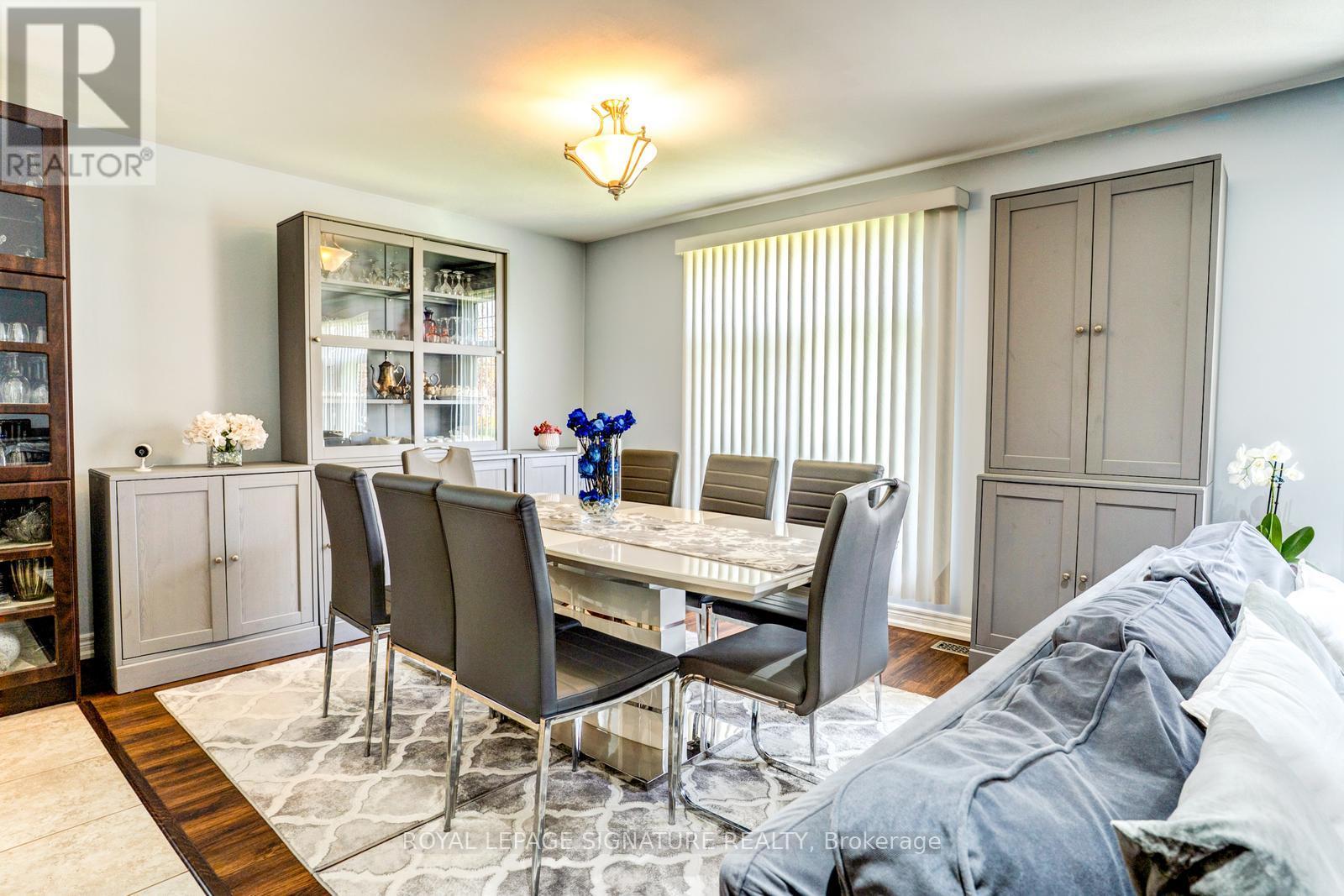 7639 Kittridge Drive, Mississauga, Ontario  L4T 3L9 - Photo 8 - W13504748