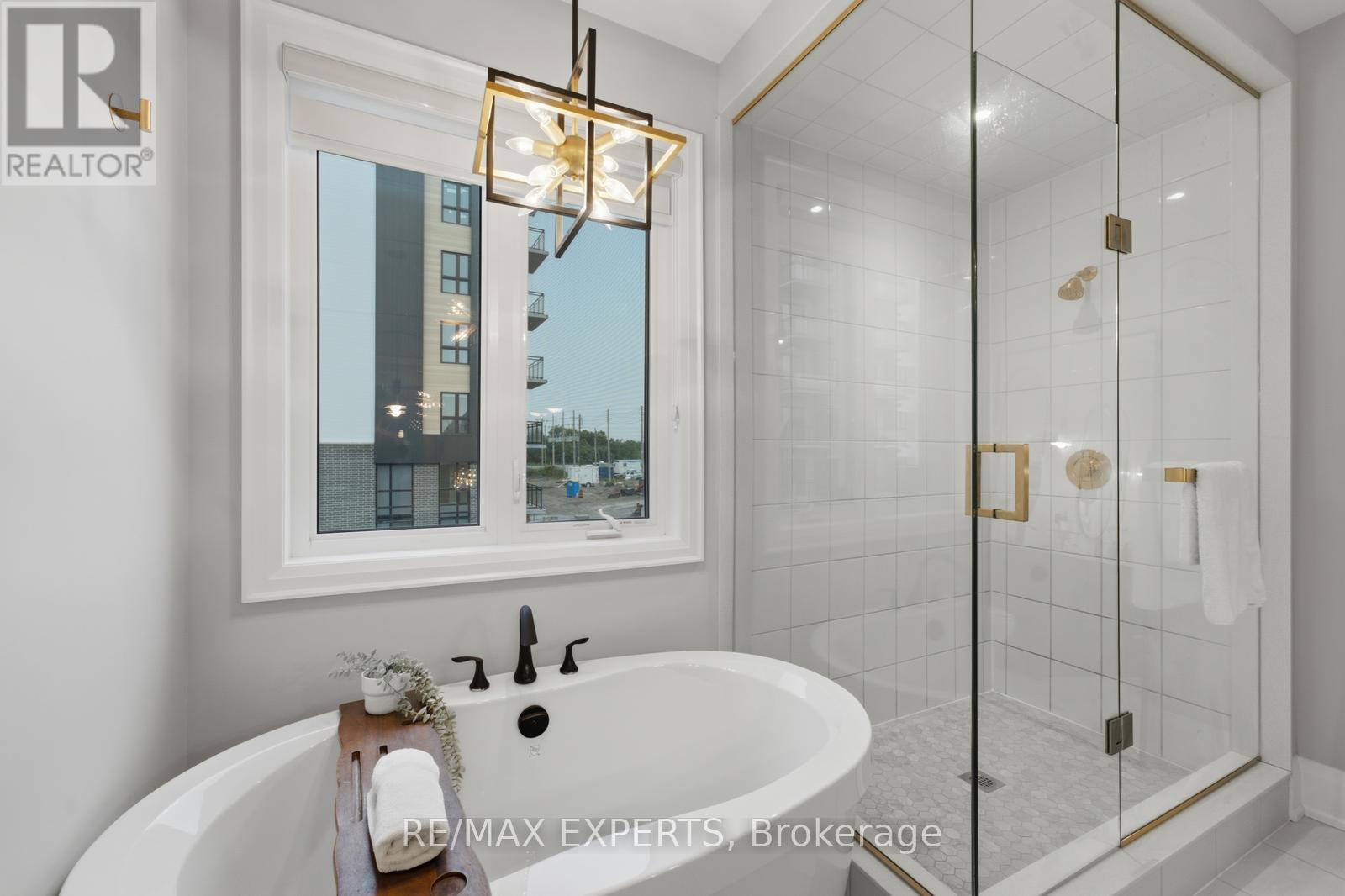 1288 Aymond Crescent W, Oakville, Ontario  L6H 7W8 - Photo 25 - W13504770
