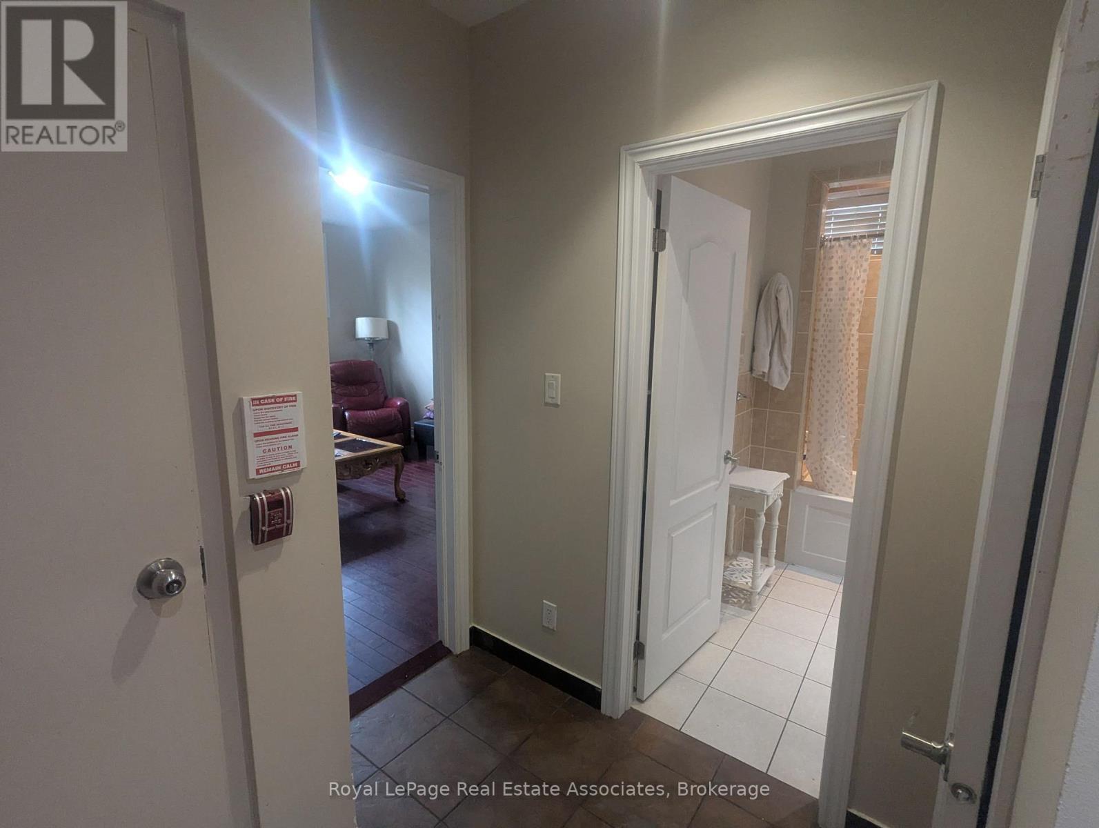 4 - 48 Mississauga Road N, Mississauga, Ontario  L5H 2H8 - Photo 14 - W13504786
