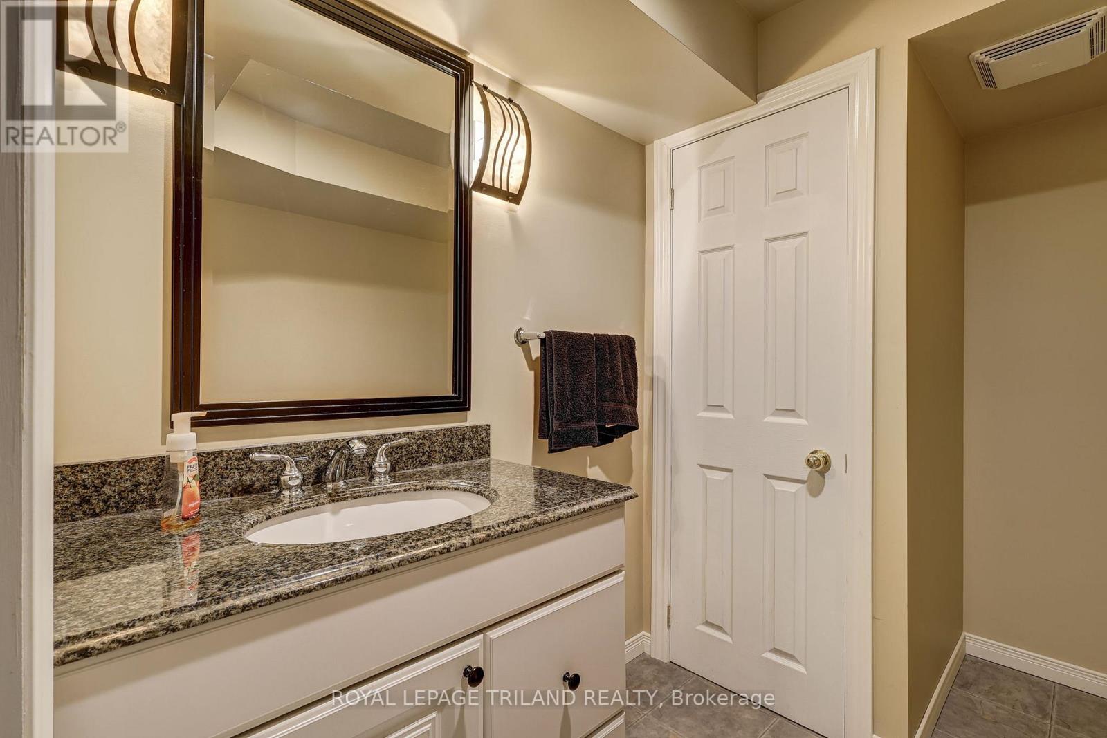 4588 Colonel Talbot Road, London South, Ontario  N6P 1B1 - Photo 43 - X13504900
