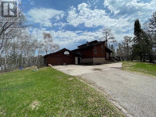 699 Coombes DR, Dryden, Ontario