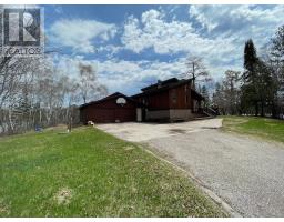 699 Coombes DR, Dryden, Ontario