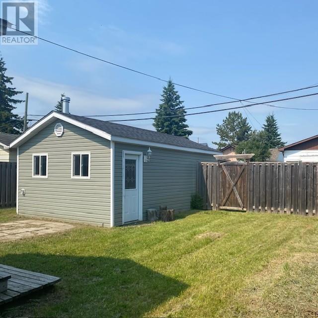 720 First St E, Geraldton, Ontario  P0T 1M0 - Photo 4 - TB2601745