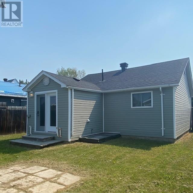 720 First St E, Geraldton, Ontario  P0T 1M0 - Photo 3 - TB2601745