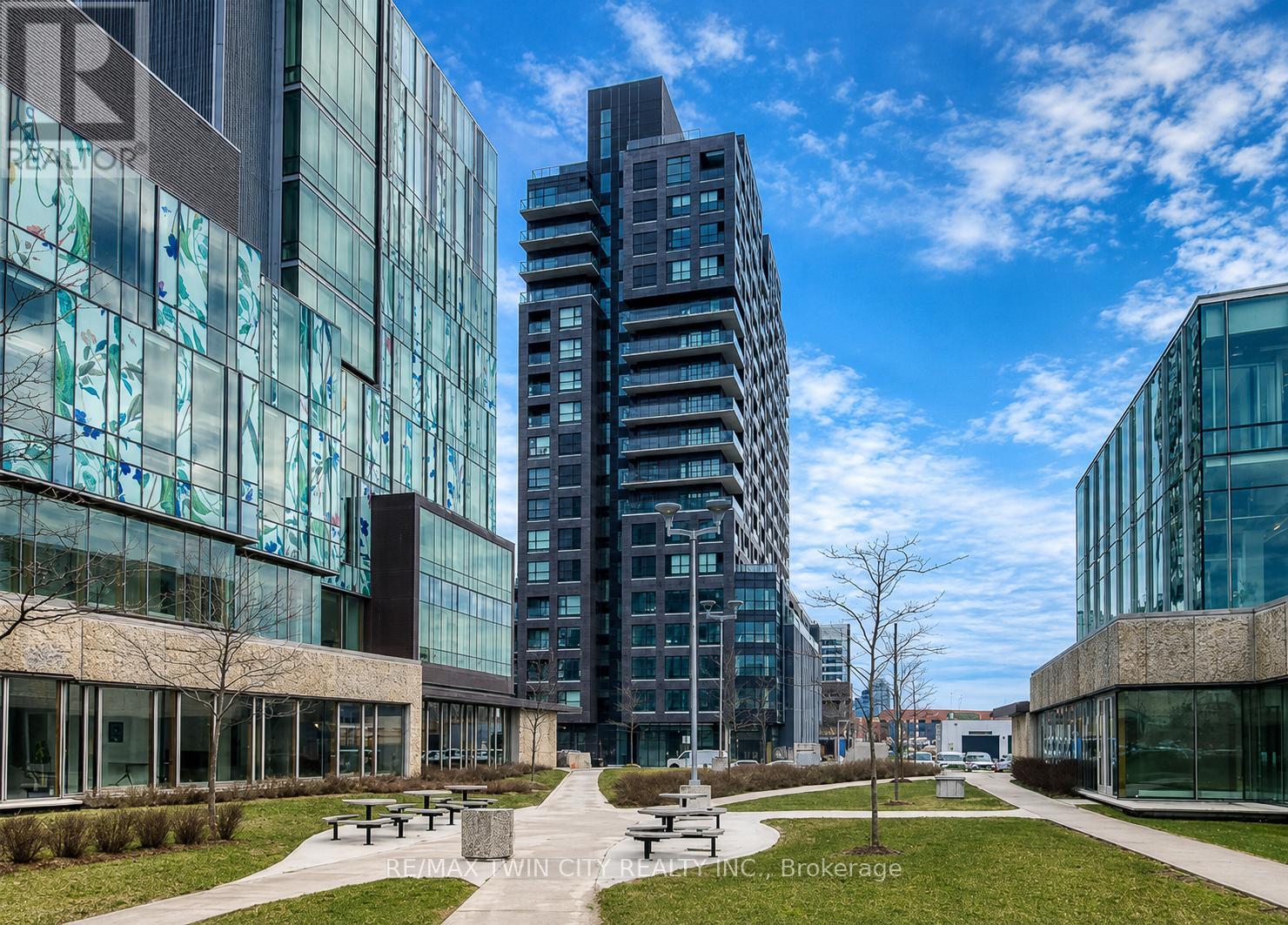 409 - 1 VICTORIA STREET S, Kitchener, Ontario