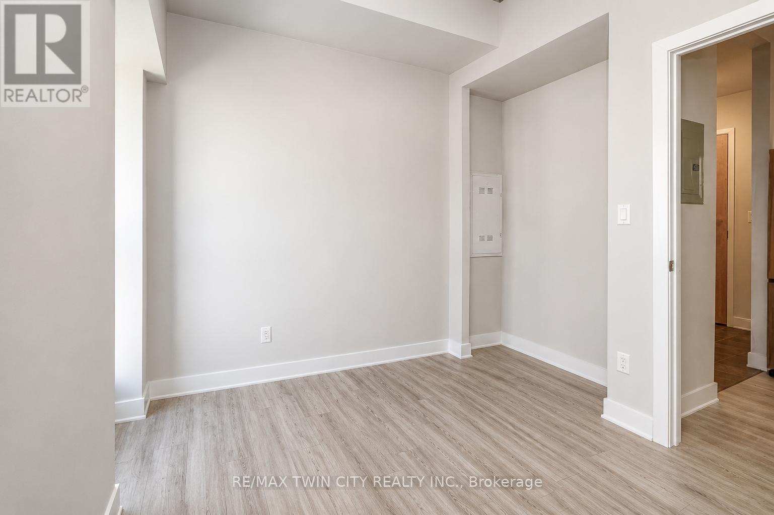 409 - 1 Victoria Street S, Kitchener, Ontario  N2G 1G1 - Photo 16 - X13504806