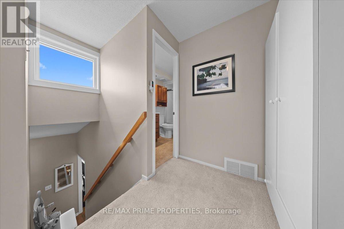 1085 Chateau Crescent, Ottawa, Ontario  K1C 2C9 - Photo 20 - X13504902