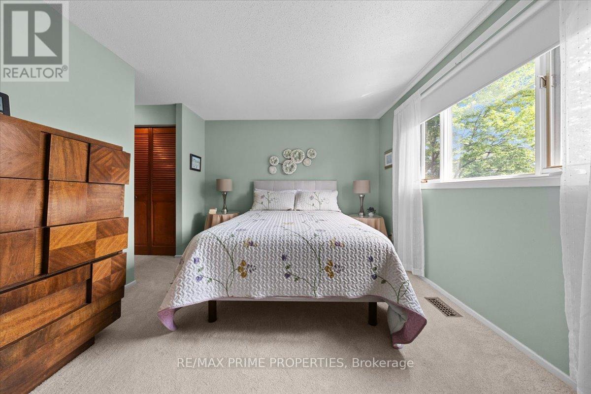 1085 Chateau Crescent, Ottawa, Ontario  K1C 2C9 - Photo 22 - X13504902