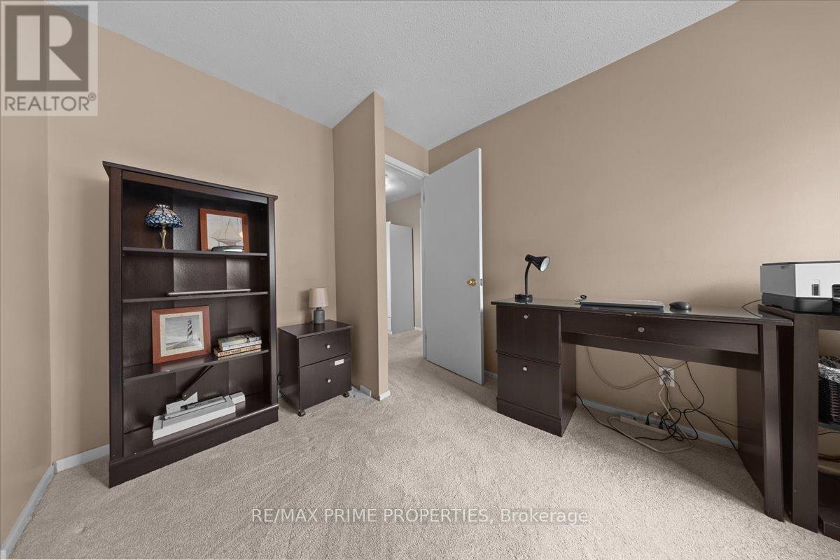 1085 Chateau Crescent, Ottawa, Ontario  K1C 2C9 - Photo 26 - X13504902