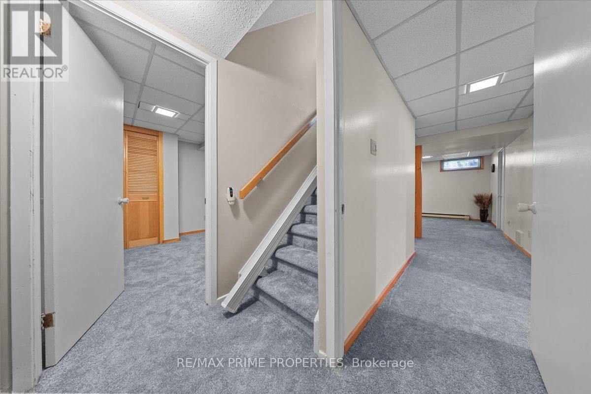 1085 Chateau Crescent, Ottawa, Ontario  K1C 2C9 - Photo 29 - X13504902