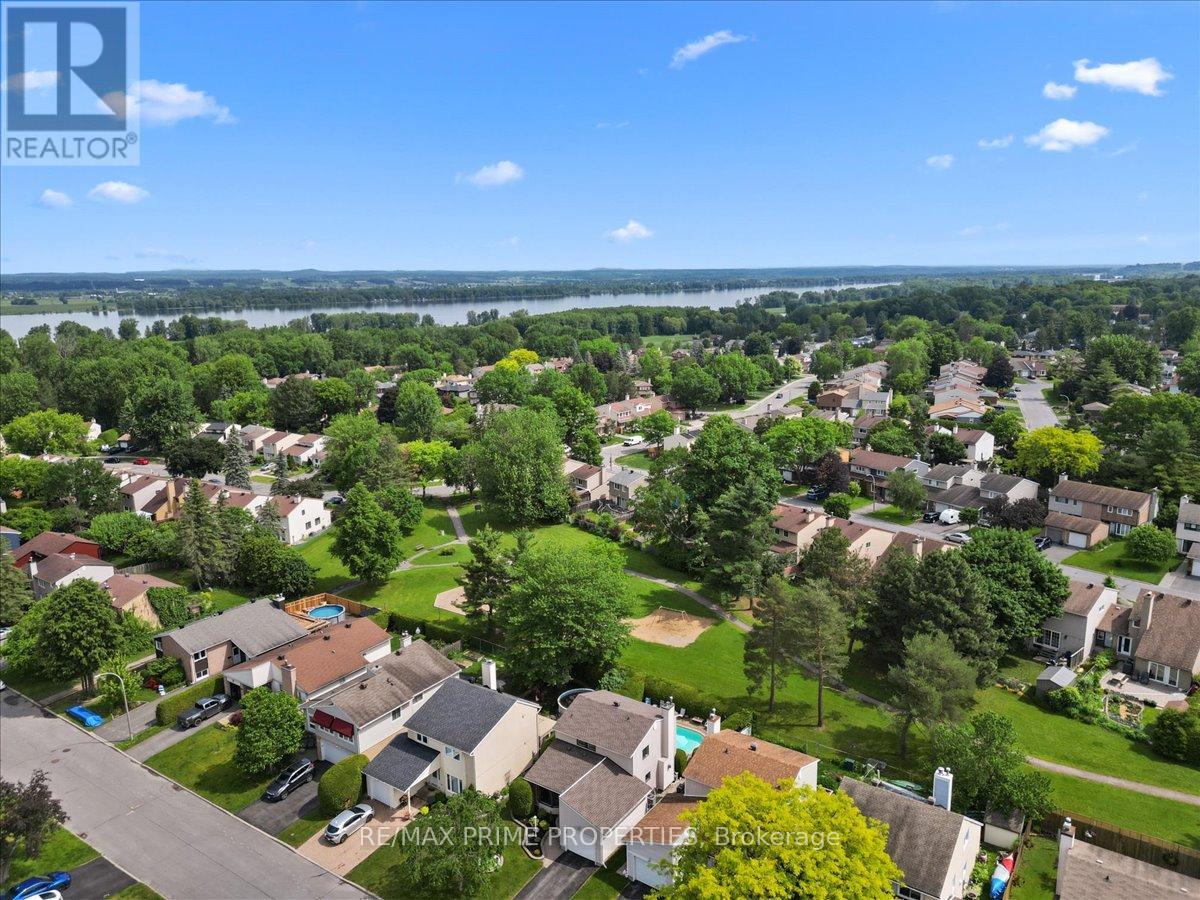1085 Chateau Crescent, Ottawa, Ontario  K1C 2C9 - Photo 42 - X13504902