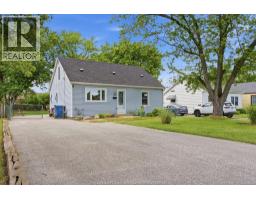 1305 SHAWNEE ROAD, Tecumseh, Ontario