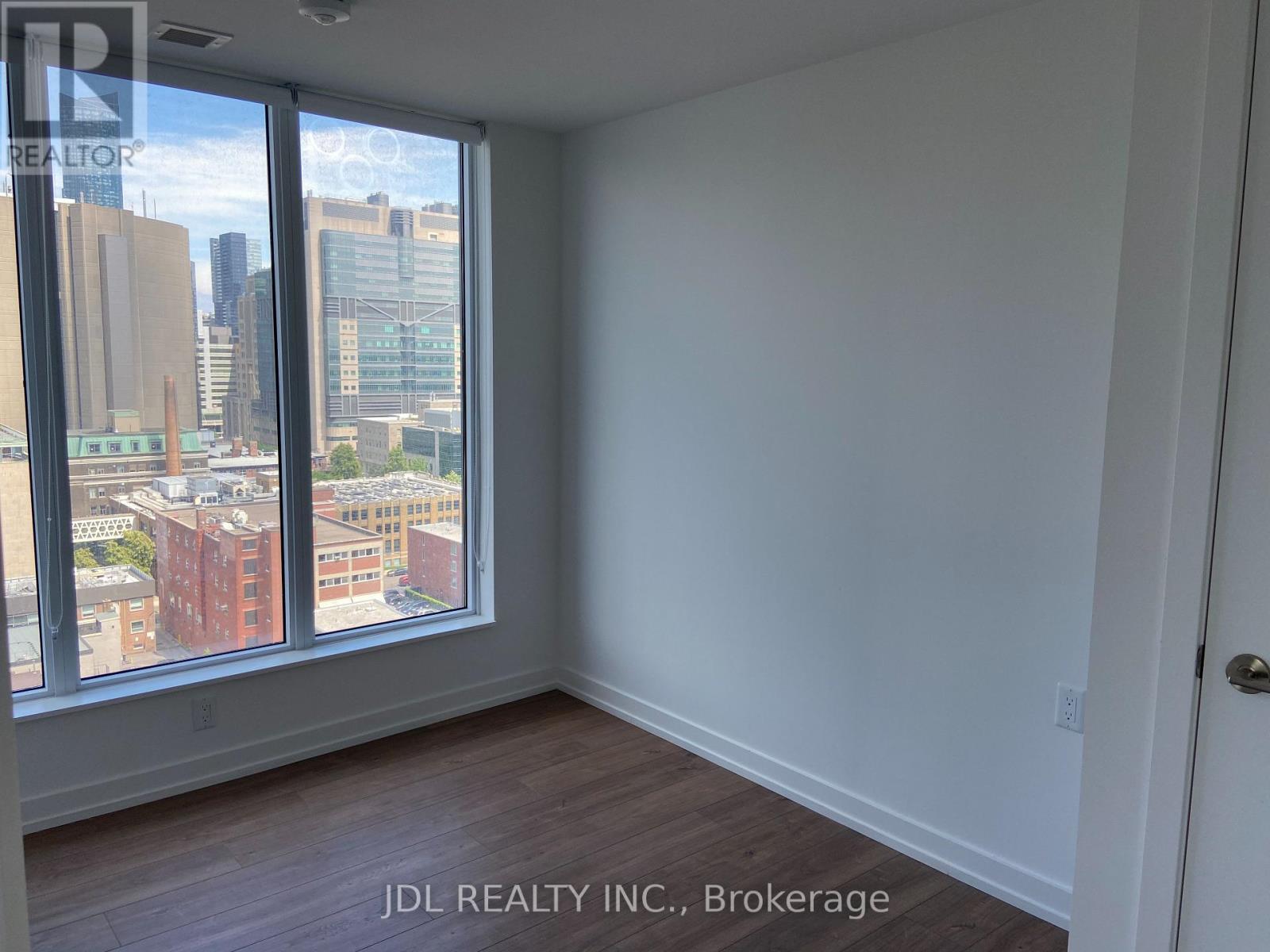1306 - 203 College Street, Toronto, Ontario  M5T 1P9 - Photo 5 - C13504866