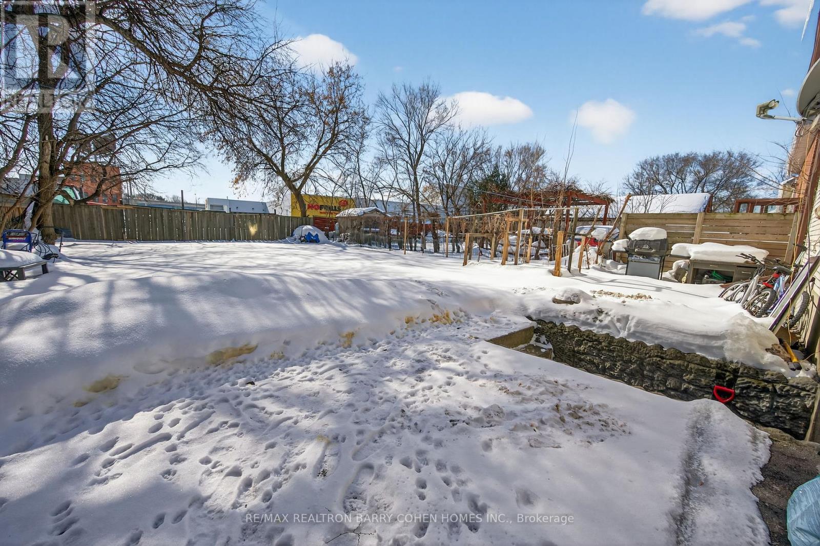 Upper - 17 Southbourne Avenue, Toronto, Ontario  M3H 1A2 - Photo 17 - C13504922