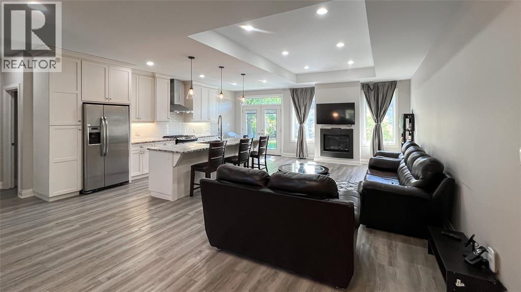 433 Autumn Breeze Drive, Sarnia photo 3