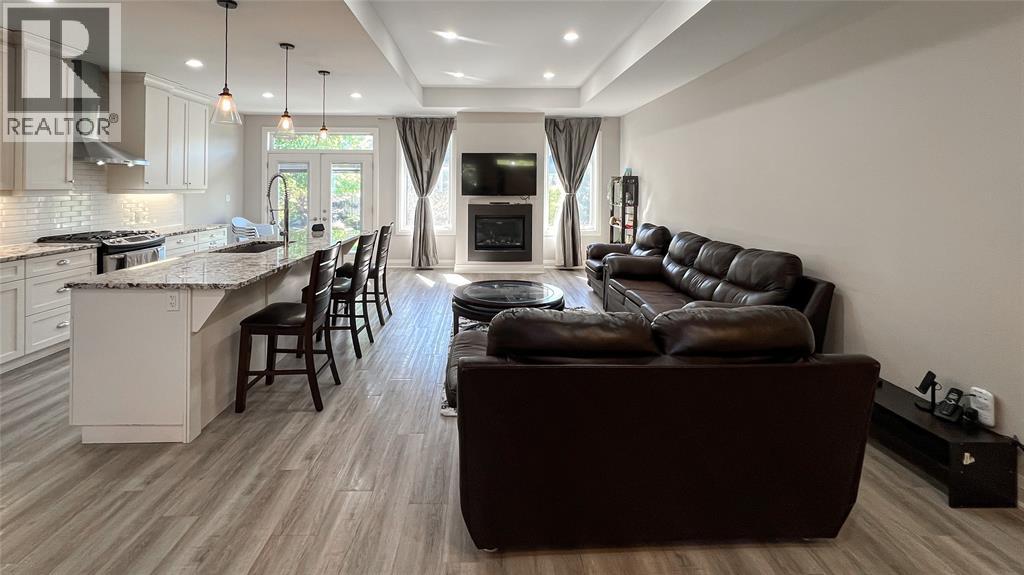 433 Autumn Breeze Drive, Sarnia photo 4