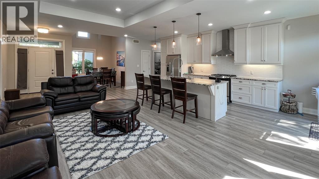 433 Autumn Breeze Drive, Sarnia photo 8
