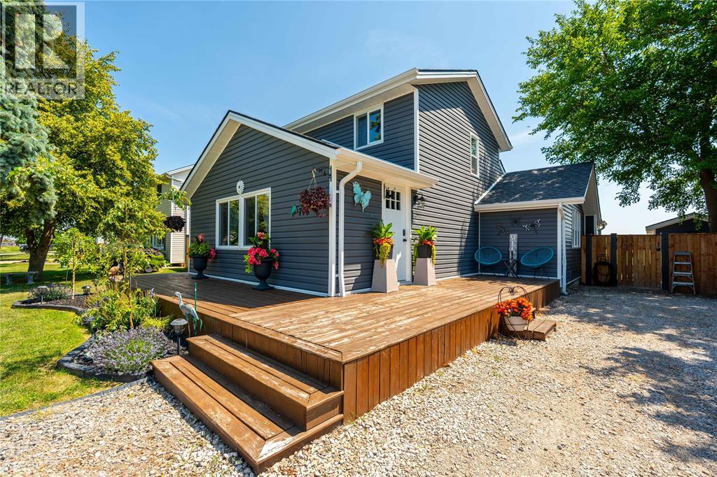 770 Bushey Street, Stoney Point, Ontario  N0R 1N0 - Photo 3 - 26015535