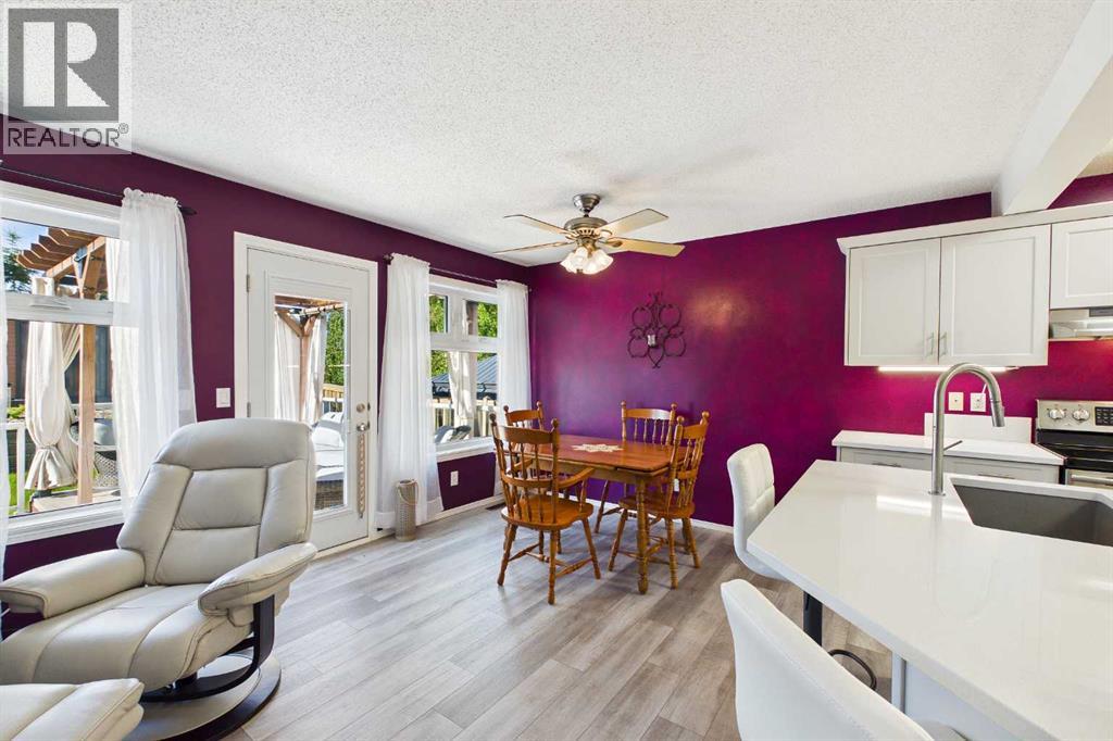 225 Bridlewood Court SW, Calgary, Alberta  T2Y 3Z2 - Photo 11 - A2323883