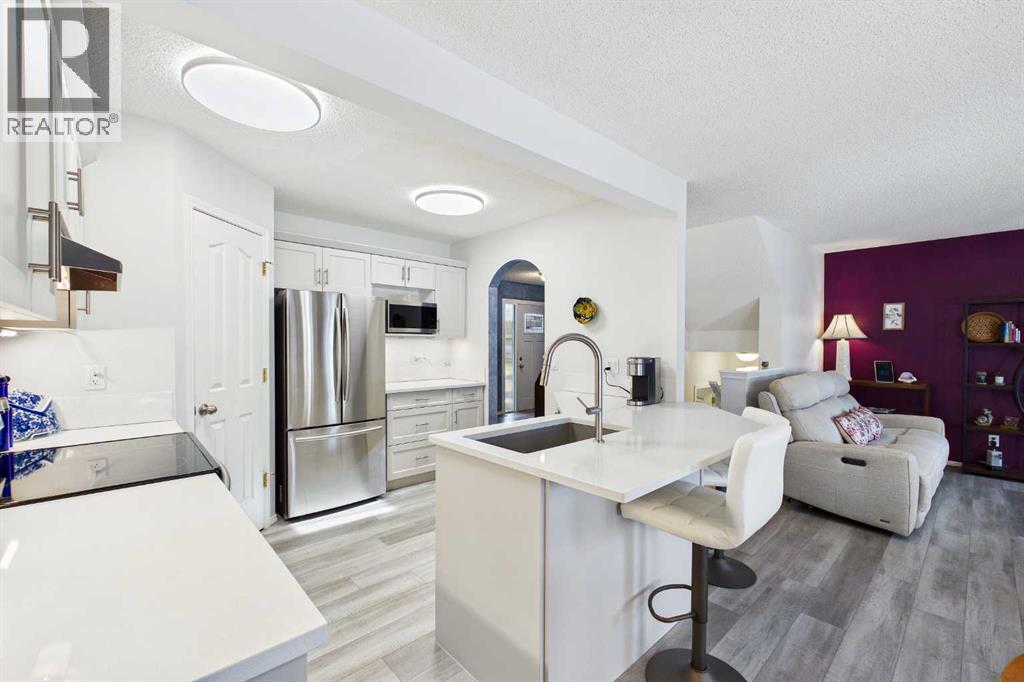 225 Bridlewood Court SW, Calgary, Alberta  T2Y 3Z2 - Photo 14 - A2323883